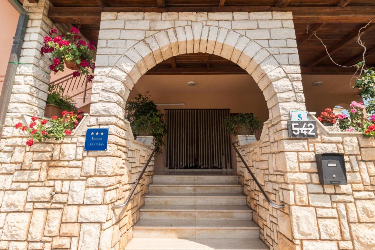 Ližnjan Apartments Ivica 1706 מראה חיצוני תמונה